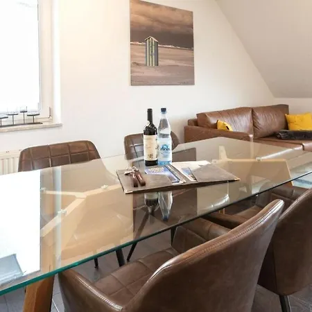 Holiday home Strandstrasse Bontje Comfortable Juist